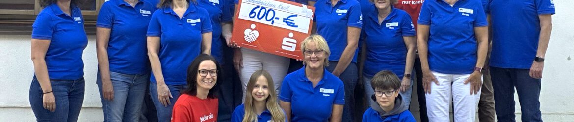 Team mit neuen Poloshirts